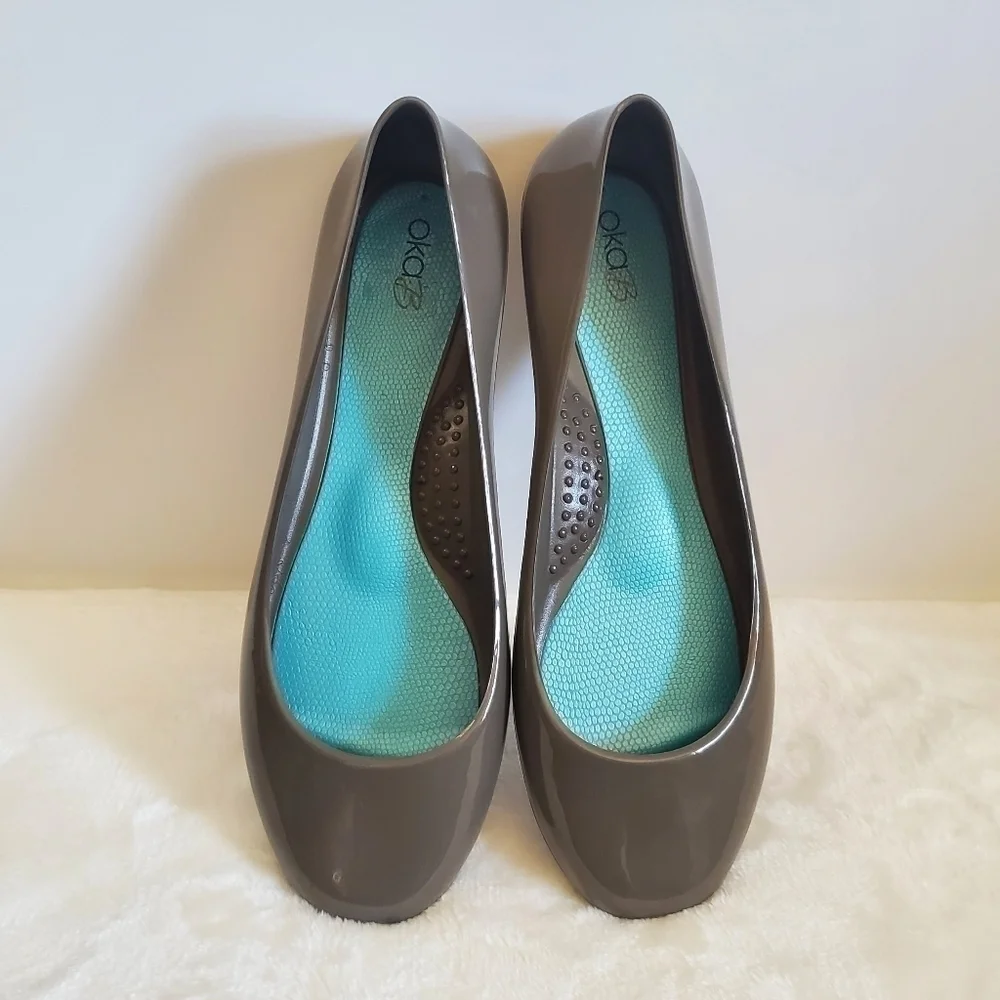 OKA B Taylor Gray Brown Jelly Rubber Ballet Slip On Flats Size US 8 EU 38